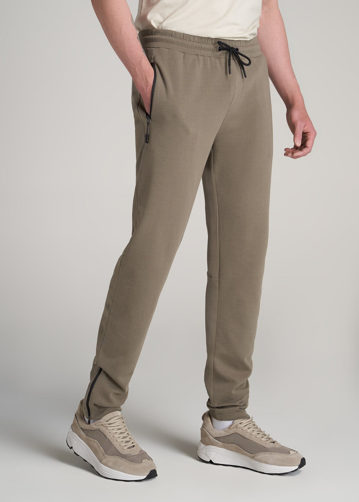 Tall Men's Tech-Knit Zip Joggers in Deep Taupe